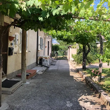 Apartment Il Rustico Due Nella Valle Del Sagittario Bugnara